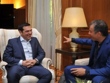 Στο Μέγαρο Μαξίμου ο Θεοδωράκης για τη συνάντηση με τον Τσίπρα: Σου είχα πει να μιλήσουμε από το Σεπτέμβρη